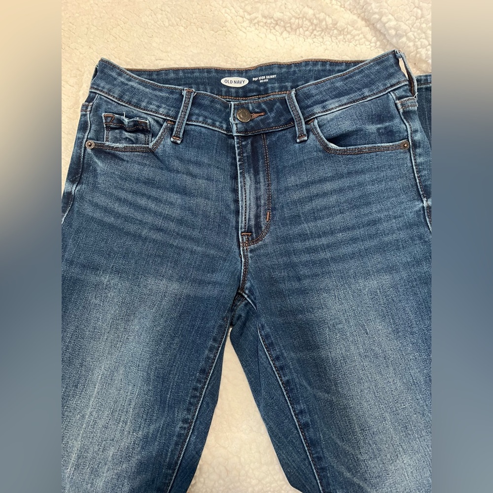 NWOT Old Navy Size 2 Short Pop Icon Skinny Jeans